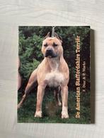 De american Staffordshire terrier hondenboek, Ophalen of Verzenden, Zo goed als nieuw, Honden