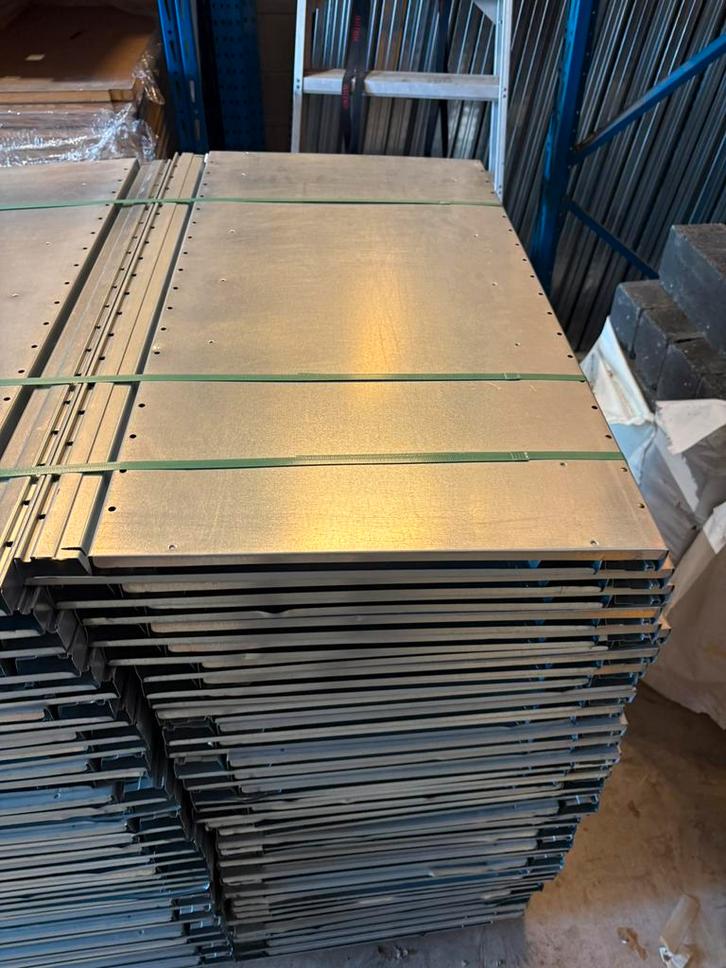 Metalen stellingen 50cm diep, Huis en Inrichting, Kasten | Stellingkasten, Gebruikt, Ophalen