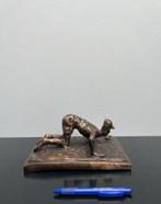 Antieke bronzen ‘zoekende golfer’, Antiek en Kunst, Ophalen of Verzenden, Brons