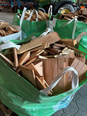Haardhout in zakken beschikbaar voor biedingen