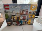 LEGO Creator Woonhuis, Dierenwinkel & Café - 31097, Ophalen of Verzenden, Nieuw
