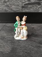 Porseleinen beeldje barok koppeltje, Antiek en Kunst, Antiek | Keramiek en Aardewerk, Ophalen of Verzenden