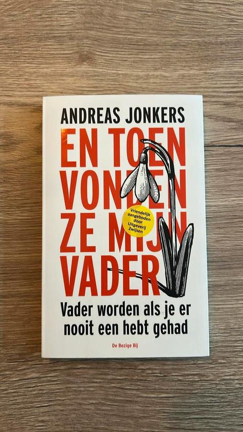 Andreas Jonkers - En toen vonden ze mijn vader, Boeken, Overige Boeken, Zo goed als nieuw, Ophalen of Verzenden