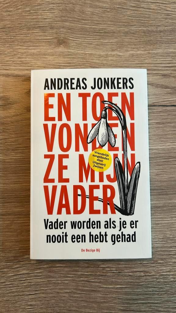 Andreas Jonkers - En toen vonden ze mijn vader, Boeken, Overige Boeken, Zo goed als nieuw, Ophalen of Verzenden