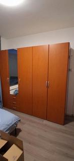 Grote kledingkast met spiegel, Huis en Inrichting, Kasten | Kledingkasten, Ophalen of Verzenden