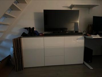 BILLUND (tv) meubel/ kast beschikbaar voor biedingen