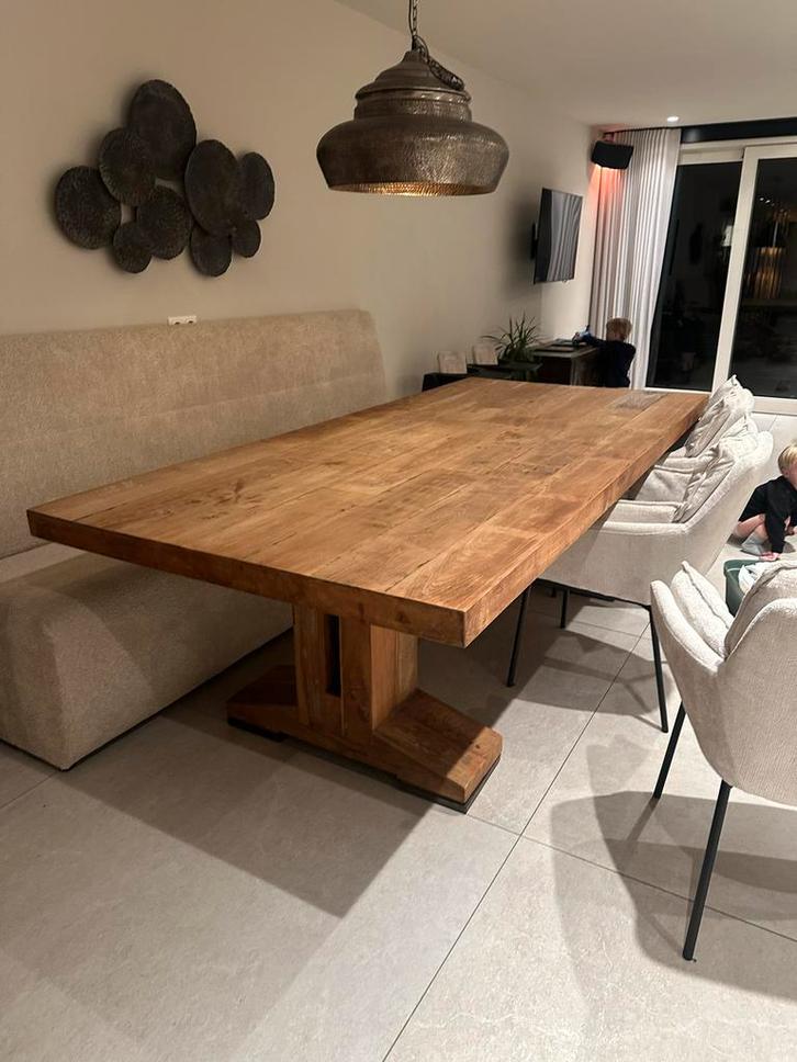 Teak houten eettafel - Robuust en stijlvol, Huis en Inrichting, Tafels | Eettafels, Zo goed als nieuw, 100 tot 150 cm, 150 tot 200 cm