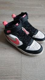 Nike sneakers, maat 31, zwart en roze, Gebruikt, Meisje, Schoenen, Ophalen of Verzenden