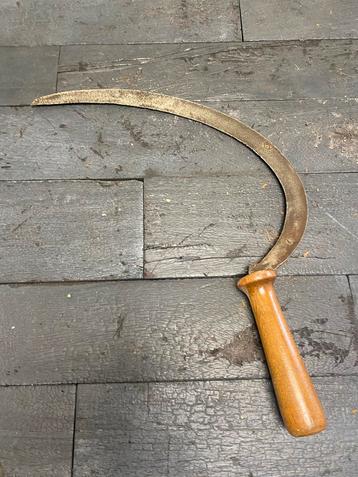 Oude Sikkel - Handgereedschap beschikbaar voor biedingen