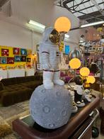 Astronaut lampen weer binnen!, Ophalen, Zo goed als nieuw