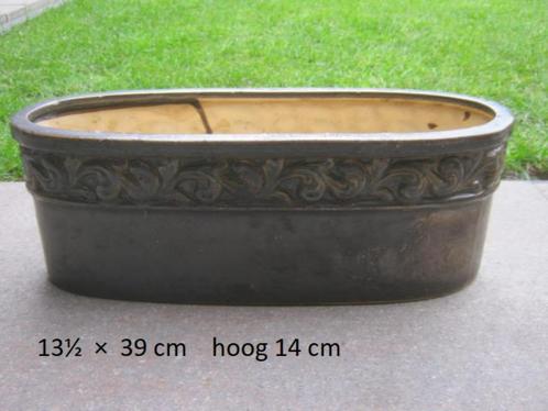 plantenbakje, bruin aardewerk, ovale bak, reliëf decoratie, Huis en Inrichting, Woonaccessoires | Overige, Ophalen of Verzenden