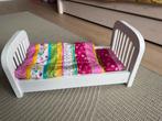 Poppenbed met matras en dekentje, Kinderen en Baby's, Speelgoed | Poppen, Ophalen, Zo goed als nieuw
