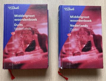 Aangeboden diverse woordenboeken  beschikbaar voor biedingen