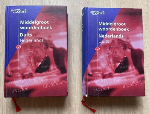 Aangeboden diverse woordenboeken, Boeken, Woordenboeken, Gelezen, Overige talen, Van Dale, Ophalen