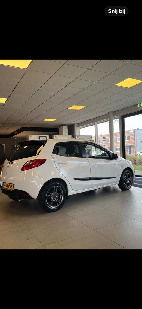 Mazda 2 1.3 55KW 5DRS 2014 Wit, Auto's, Mazda, Particulier, Airbags, Airconditioning, Apple Carplay, Bluetooth, Centrale vergrendeling