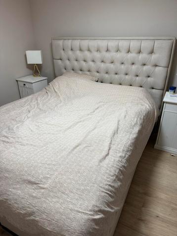 Electrisch verstelbare boxspring 160cm beschikbaar voor biedingen