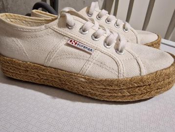 Superga sneakers maat 37 beschikbaar voor biedingen