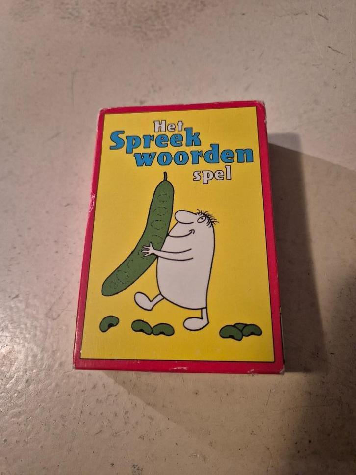 Het spreekwoordenspel, Hobby en Vrije tijd, Gezelschapsspellen | Kaartspellen, Nieuw, Drie of vier spelers, Ophalen of Verzenden