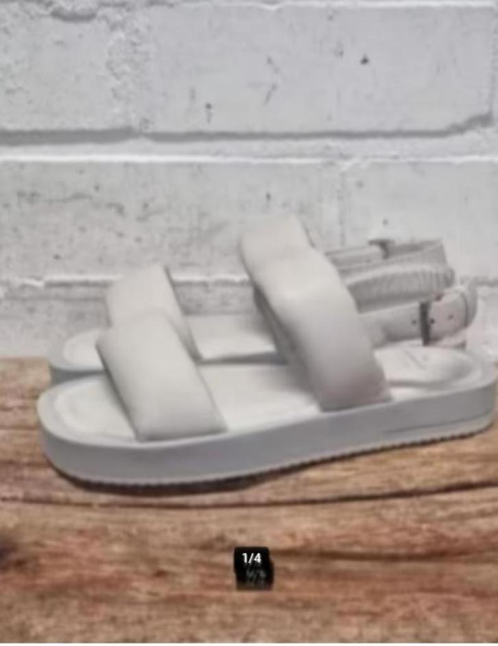 Copenhagen Studios - Leren sandalen maat 37 - Nieuw €150, Kleding | Dames, Schoenen, Nieuw, Sandalen of Muiltjes, Ophalen of Verzenden