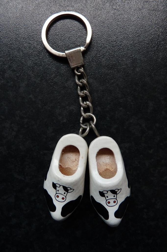 Nieuw Nijntje sleutelhanger 2 houten klompen koe, Ophalen of Verzenden, Nieuw