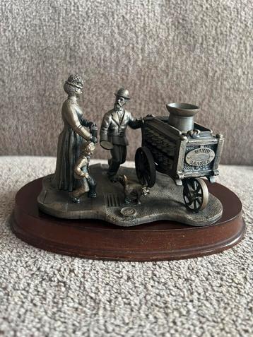 The Tudor Mint beeldje beschikbaar voor biedingen