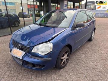 Volkswagen Polo 1.2 Trendline / Airco / 3-drs / VOORSCHADE beschikbaar voor biedingen