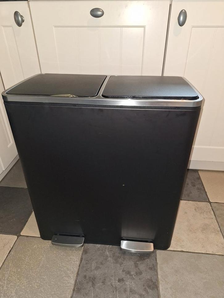 Prullenbak 2x 60L - Afvalscheiding, Huis en Inrichting, Woonaccessoires | Prullenbakken, Zo goed als nieuw, Kunststof, 50 tot 75 cm