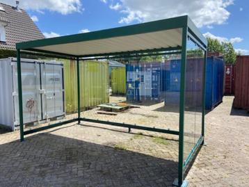 abri, rookhok, rookruimte, bushalte, overkapping, fietsenhok beschikbaar voor biedingen