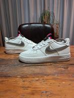 Nike Air Force 1 LV8 'Double Metallic' Size 37,5, Wit, Nike, Ophalen of Verzenden, Sneakers of Gympen