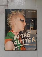 In The Gutter - Val Hennessy Fotoboek, Ophalen of Verzenden, Zo goed als nieuw, Fotografen, Val Hennessy