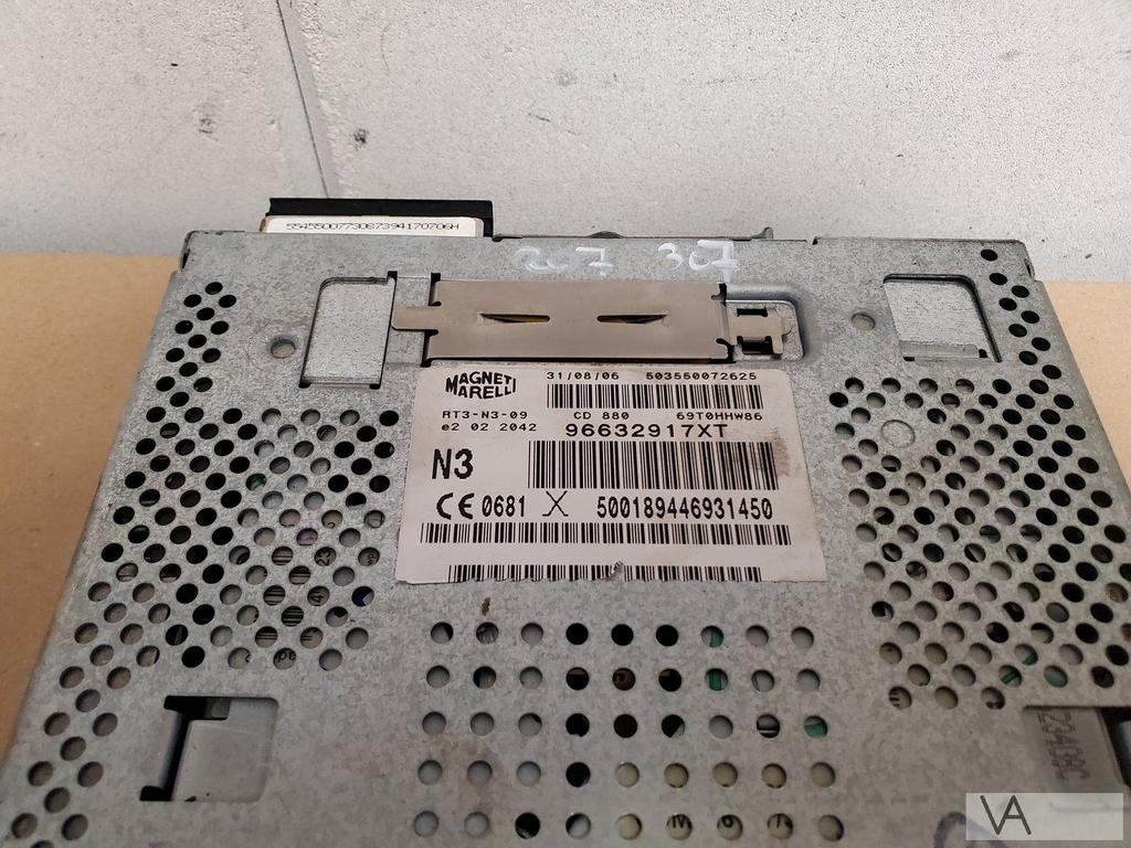 Peugeot 207 / 307 radio cd met navigatie 96632917xt rt3 €75, Ophalen of Verzenden