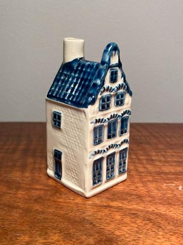 KLM Asbak Huisje beschikbaar voor biedingen