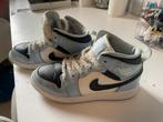 Nike jordan sneakers 28,5, Kinderen en Baby's, Kinderkleding | Schoenen en Sokken, Ophalen of Verzenden, Zo goed als nieuw, Schoenen