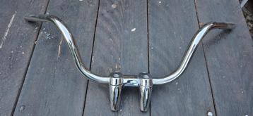 Stuur met risers  beschikbaar voor biedingen