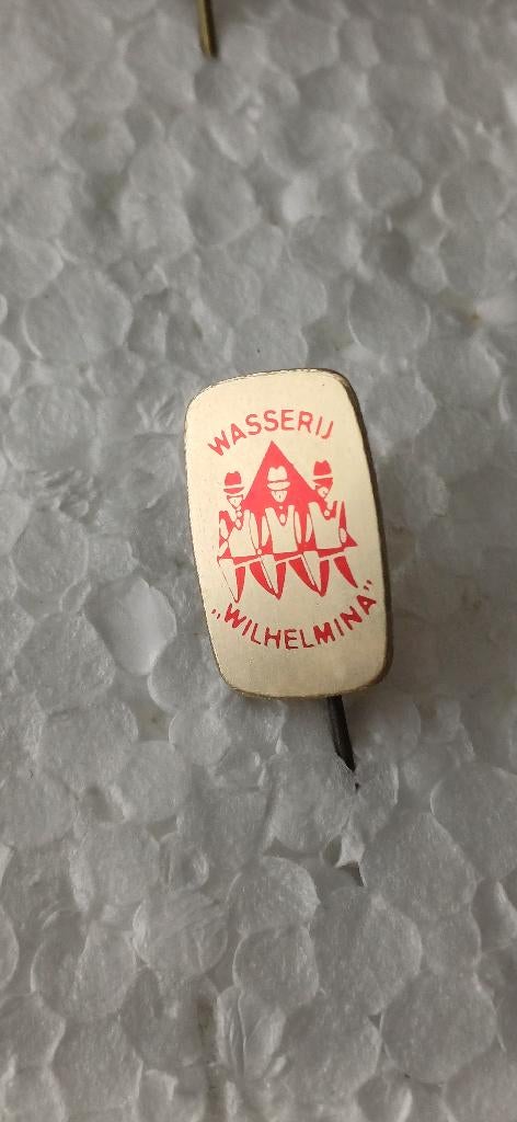 Helmond Wilhelmina Wasserij, Verzamelen, Speldjes, Pins en Buttons, Ophalen of Verzenden, Zo goed als nieuw, Overige onderwerpen