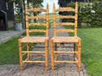 Twee oude brocante vintage houten stoelen, Antiek en Kunst, Ophalen