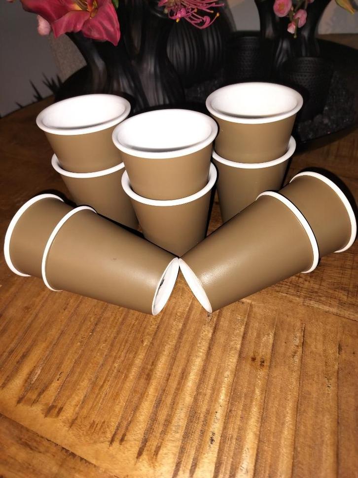 Viva Scandinavia Papercup Laura 10stuks ZGAN, Huis en Inrichting, Keuken | Servies, Zo goed als nieuw, Kop(pen) en/of Schotel(s)