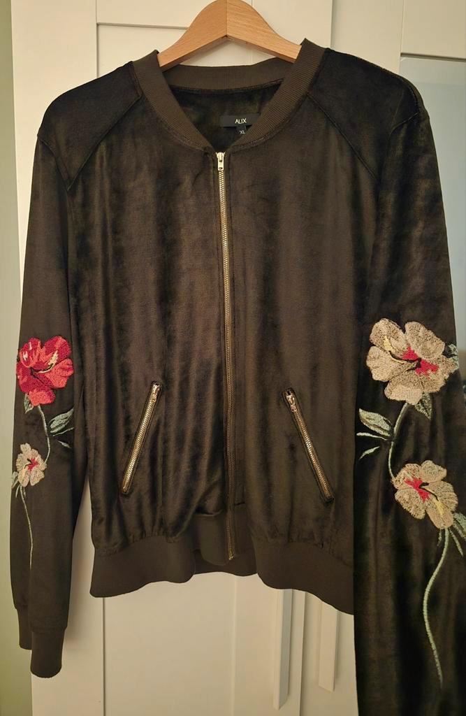 Alix the Label Fluweel Vest Bloemen, Kleding | Dames, Jasjes, Kostuums en Pakken, Zo goed als nieuw, Jasje, Maat 38/40 (M), Groen