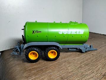 Te koop Siku Joskin X-trem groen mesttank schade. beschikbaar voor biedingen