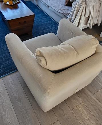 Gratis gebruikte fauteuil creme kleur ! 