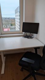 SET Desk, office chair and monitor - Also Sold Separately, Huis en Inrichting, Bureaus, Ophalen, Zo goed als nieuw