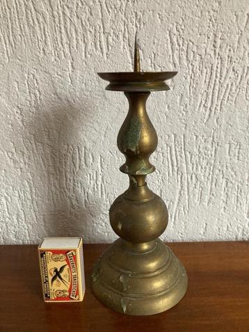 koperen bronzen antieke goudkleurige kaarshouder kandelaar  beschikbaar voor biedingen