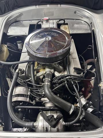 Compleet motorblok Rover 3500 V8 met Holley carburateur beschikbaar voor biedingen
