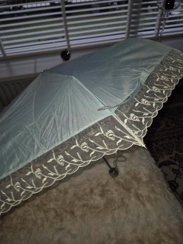 Sier Parasol - 95cm Doorsnede beschikbaar voor biedingen