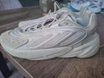 Mooie schoenen adidas met glans maat 43 1/3 geen inlegzool, Ophalen of Verzenden, Sneakers of Gympen, Adidas, Gedragen