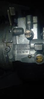 Carburateur 15/15 + nieuw spruitstuk 15, Fietsen en Brommers, Brommeronderdelen | Scooters, Ophalen of Verzenden, Carburateur