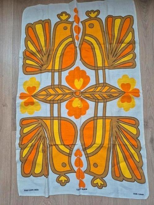 Kleedje Irish linen mills - Cock Robin, Huis en Inrichting, Tafelkleden, Zo goed als nieuw, Rechthoek, Ophalen of Verzenden