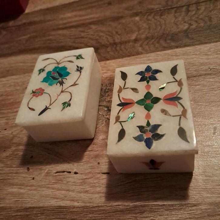 Stenen Bakjes met Parelmoer. Prijs voor beide., Huis en Inrichting, Woonaccessoires | Kisten, Gebruikt, Minder dan 50 cm, Minder dan 50 cm