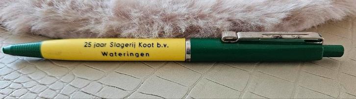 slagerij koot b.v wateringen 25 jaar pen leuk aandenken, Verzamelen, Pennenverzamelingen, Balpen, Overige merken, Met reclame