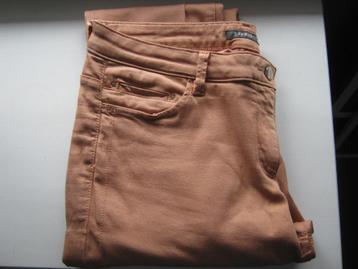Mooie broek maat 42 van Esprit .  beschikbaar voor biedingen